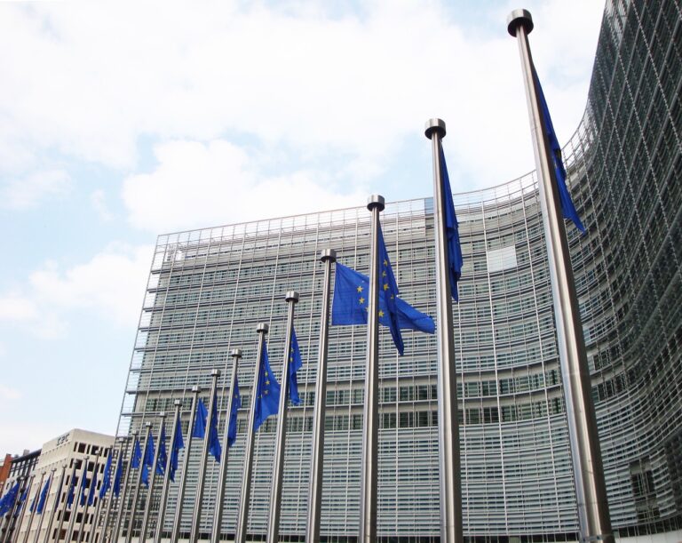 InvestEU, la Commissione europea e la Banca europea per gli investimenti sbloccano miliardi di investimenti in tutta l'UE